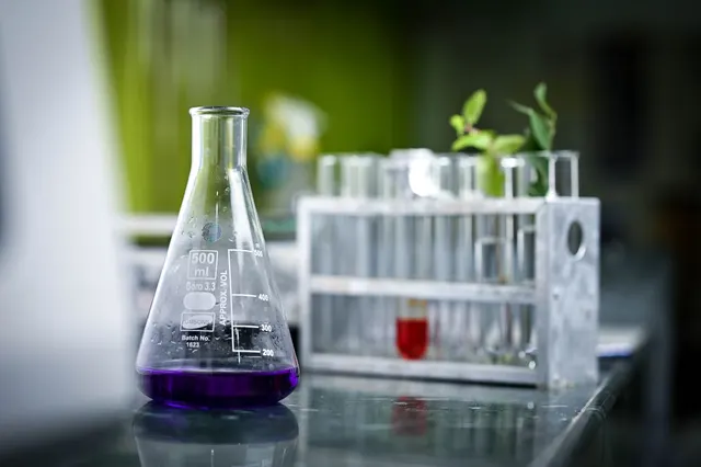 Acetic Acid 98.5%